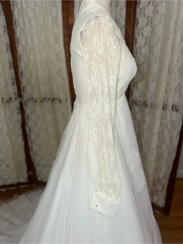 Beautiful Vintage 1970s/80s JcPenney Wedding Gown - Image 5