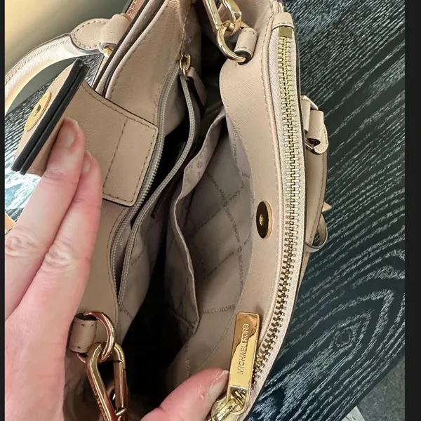 Michael Kors Pink Kellen Satchel Purse - Image 3