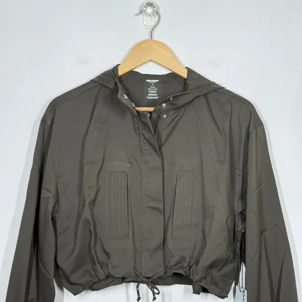 Girlfriend Collective Windbreaker Jacket Women XS Green Full Zip Hoodie Crop NWT - Image 3