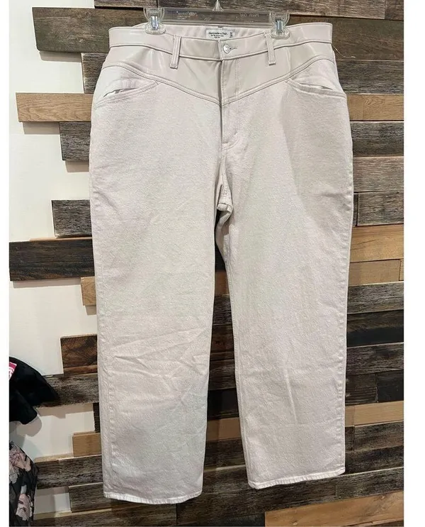 Abercrombie & Fitch NWT High Rise 90s Relax Jean denim&faux leather sz 34 (18R) - Image 2