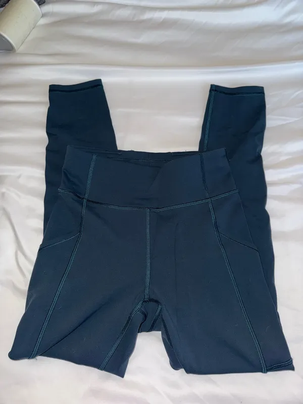Lululemon Invigorate High-Rise Tights 25" - Image 2