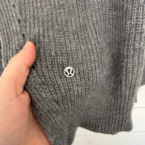 Lululemon Women’s Small Grey Seva Merino Wool Sweater - Image 3