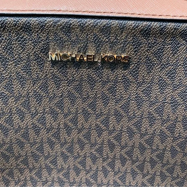 Michael Kors Jet Set Brown/Acorn Large Crossbody Purse - Image 3