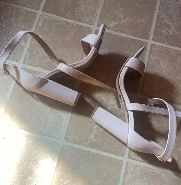 Beige Heels Tan Size 6 - Image 2