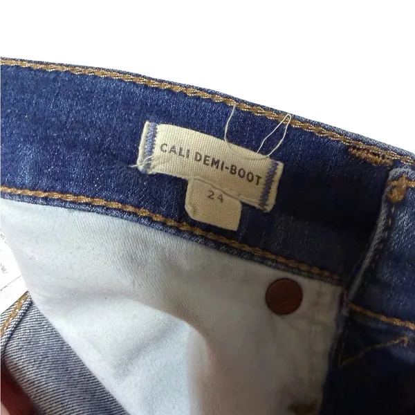 ✨👖 Madewell Cali Demi Boot‎ Jeans Medium Wash Denim Size 24 👖✨ - Image 4