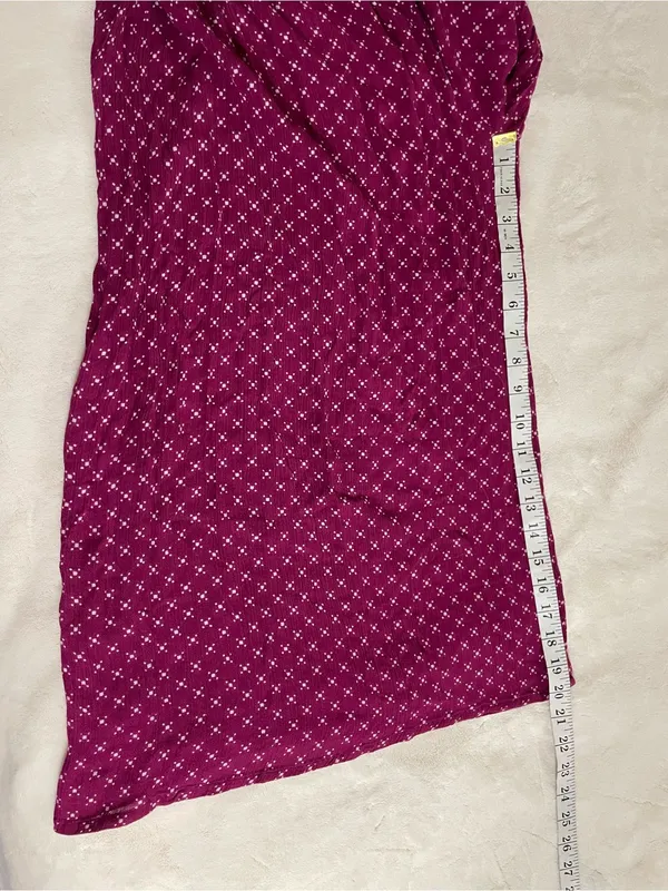 Raga Wide-Leg Smocked Waist Crop Pants in Magenta & white design size XS - Image 6