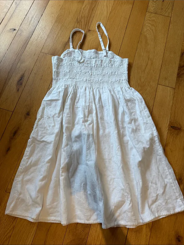 Universal Threads White Smocked Mini Sundress - Size Small - C1-319 - Image 6