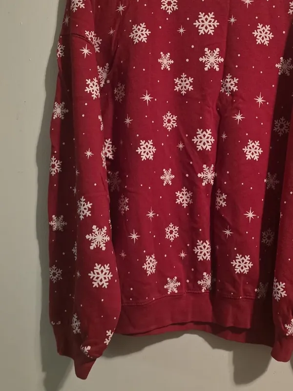 Disney women’s sweater Mickey & Minnie Holiday Top with Snowflakes - Image 6