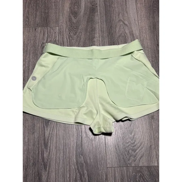 Lululemon Ribbed Softstreme High-Rise Short 2" Kohlrabi Green Size 14 - Image 9