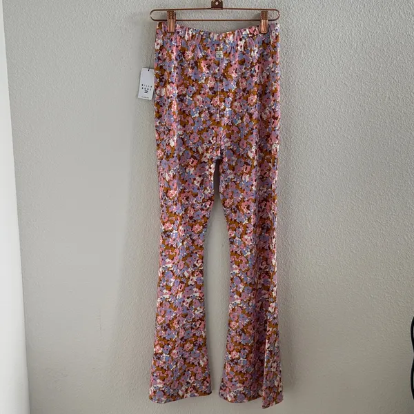 NWT Billabong Hang Loose Pant Pink Abstract Floral Flare Pants Small - Image 2