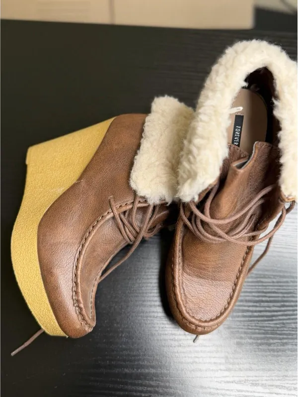 Size Us 8 Forever 21 Brown Faux Leather Fur Line Ankle Boots Women’s Lace Up . - Image 7