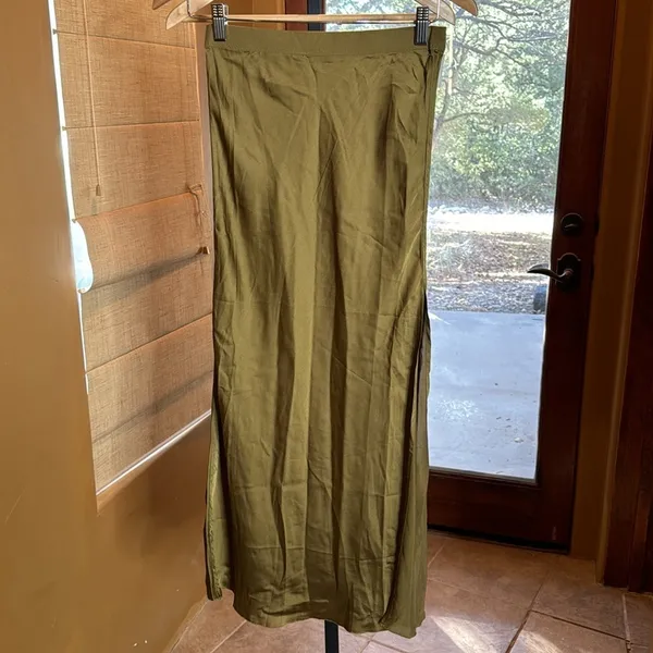 NWOT Intimately Free People Sweet Talker Half Slip Skirt Olive Green Size.Small - Image 5