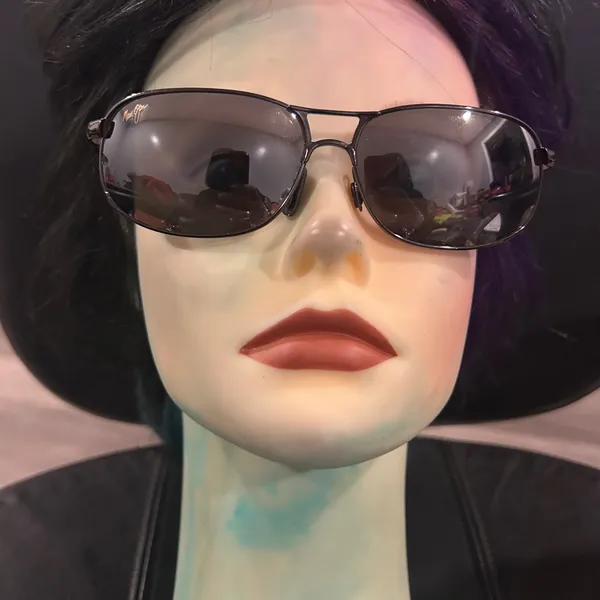 Maui Jim Black Aviator Sunglasses - Image 12
