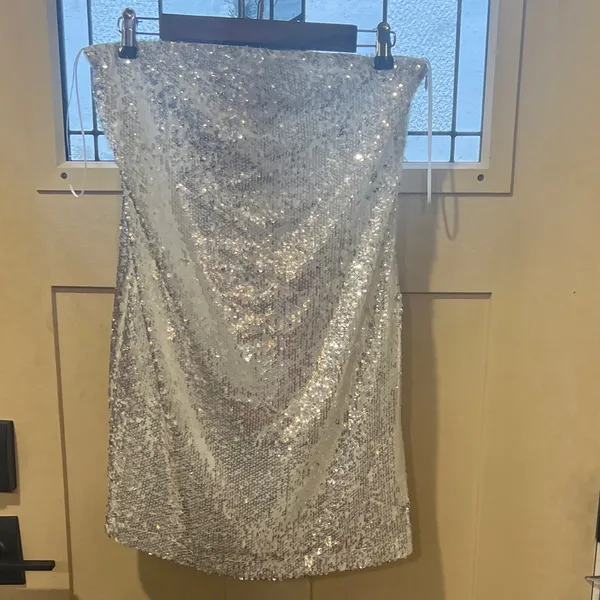 WAYF Silver Sequin straight Neck mini Dress - Image 2
