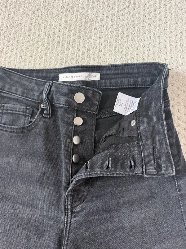 Altar'd State mom Jeans High-Rise black - Image 3