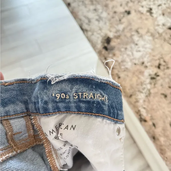 American Eagle Outfitters 90s Straight Jeans Light Wash Distressed Size 8 - Image 5