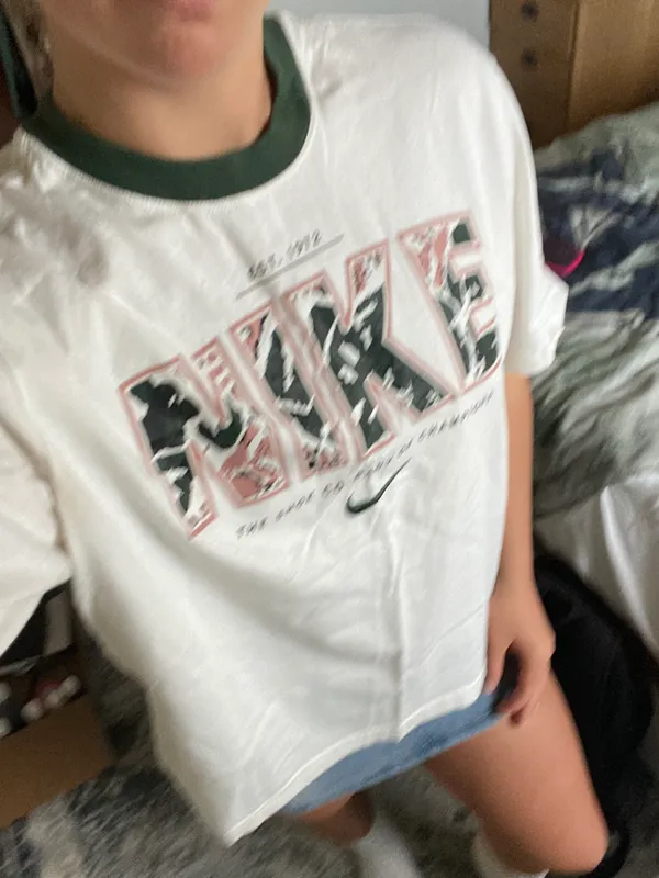Vintage Tee - Image 2