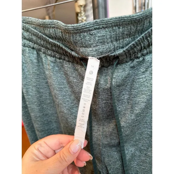 Lululemon Soft Jersey Classic-Fit Mid-Rise Cropped Joggers in Heathered green 14 - Image 2
