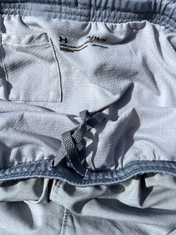 Under Armour Gray Lightweight Running Shorts Size XL - Image 4