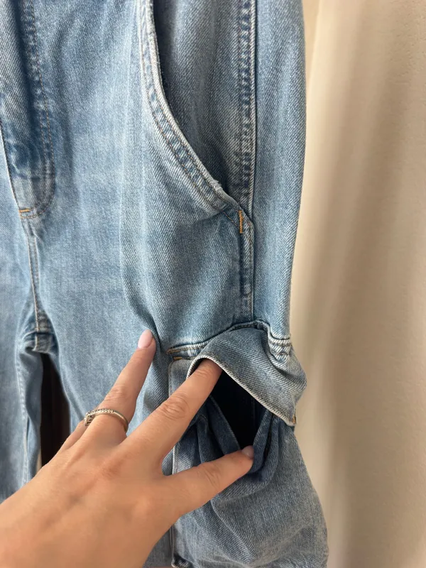 Aritzia Denim Forum '90S MILLIE HI-RISE CARGO JEANS - Image 3