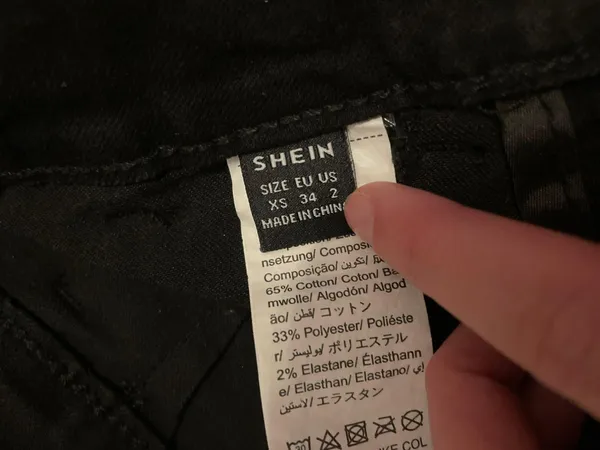 Shein Black cargo skirt - Image 3
