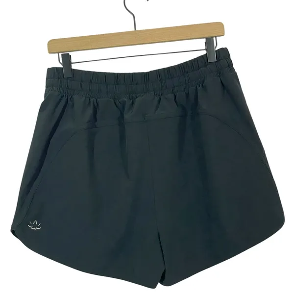 Beyond Yoga Stretch Woven In Stride Shorts - Black - Large - Image 2