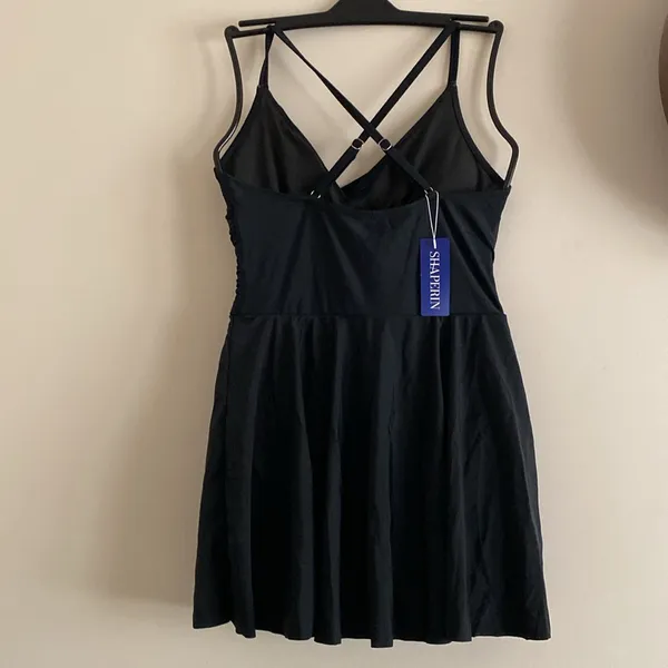 SHAPERIN Swim Dress Medium Women 1pc Skirted Swimsuit Tummy Control Bathing Suit - Image 4