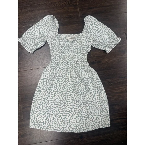 Abercrombie & Fitch Floral‎ Smocked Mini Dress | Size Xs - Image 2