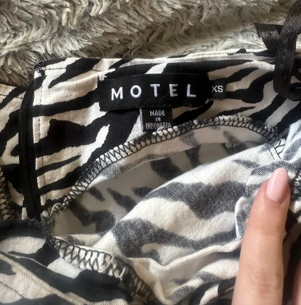 Motel Rocks 90s Zebra Print Mini Skirt - Image 3