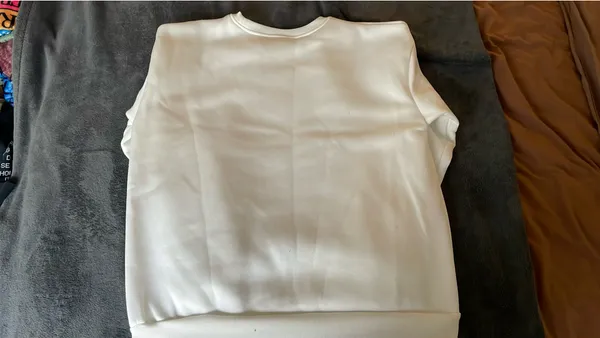 New York Yankees White Sweatshirt - Image 3