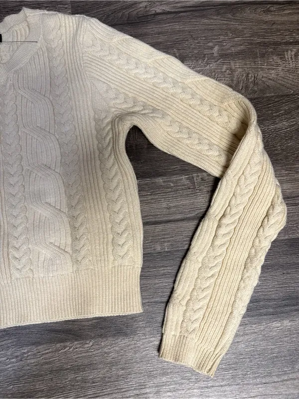 Lulus Ivory Cable Knit Long Sleeve Sweater Size L - Image 4