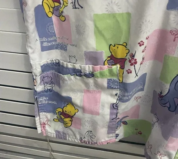 Disney Winnie the Pooh Scrub Top médium - Image 5