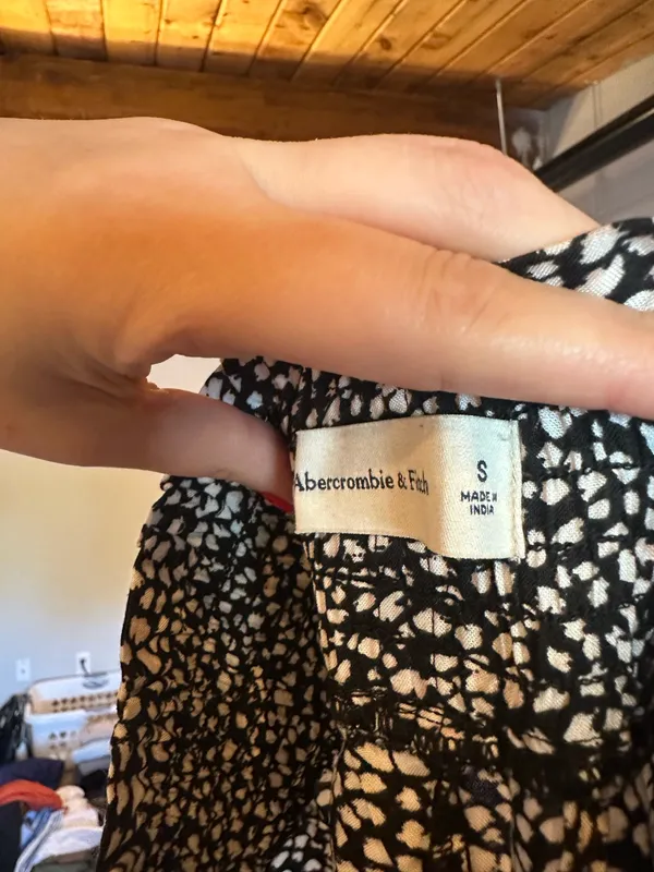 Abercrombie Pattern Linen Shorts - Image 3