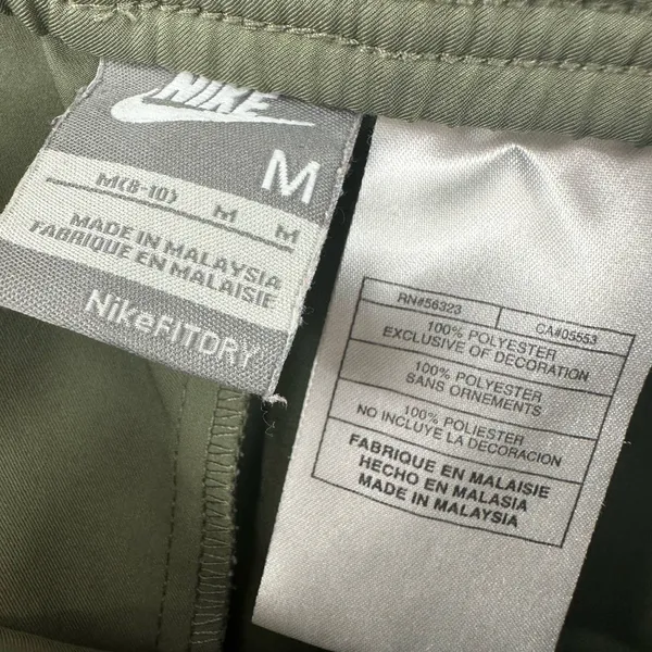 Nike size medium fit dry‎ line green pants white side stripes pockets - Image 5
