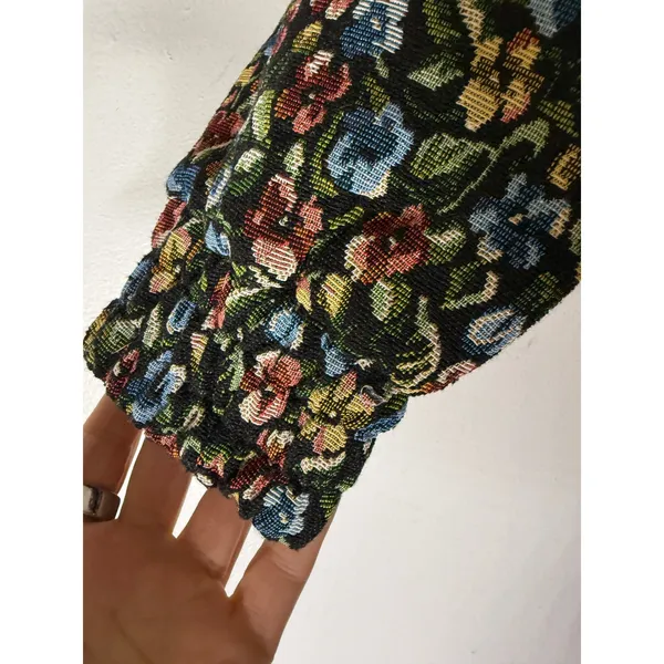 NWT Kimchi Blue Jacket Womens Small Black Floral Tapestry Cropped Quilted Zip Up - Image 6