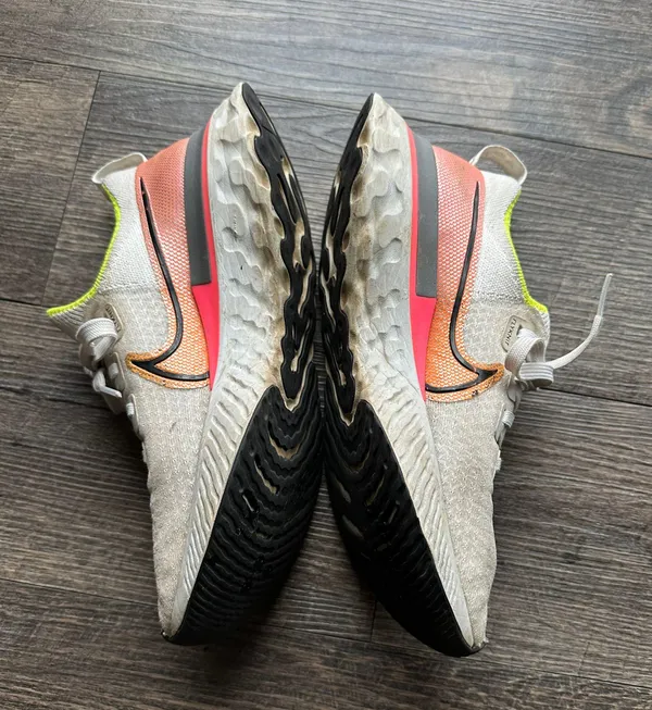 Nike Infinity React Run Flyknit - Image 2