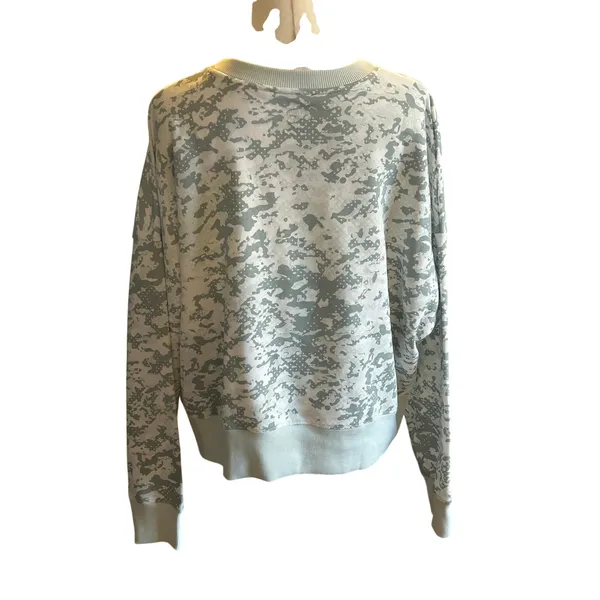 Under Armour Rival Fleece Camo Crew Sweatshirt Medium active sporty - Image 3