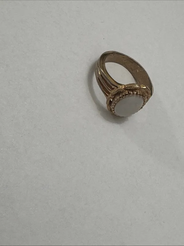 Gold-Tone Ring with White Oval Stone - Elegant Women's Jewelry - Image 2