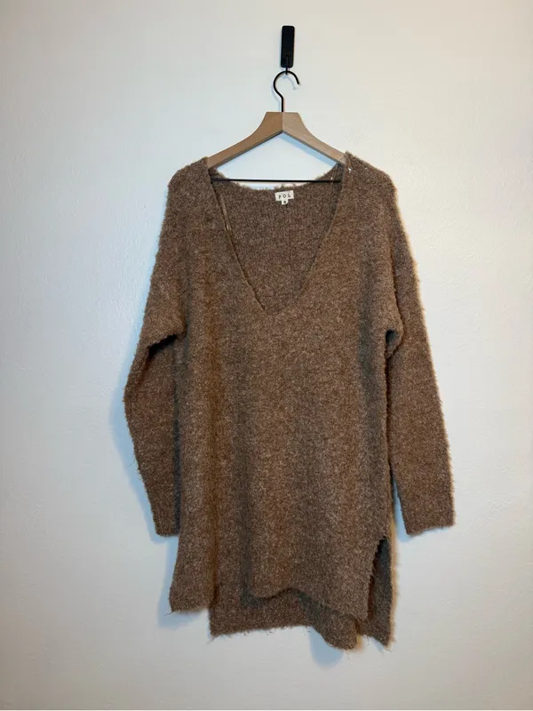 POL Slouchy Oversized V-neck Sweater - Image 2