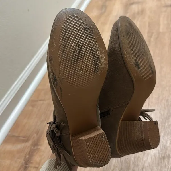 SIMPLY EMMA | Women's Taryn Tan Suede Fringe Ankle Bootie, Size 7‎ - Image 4