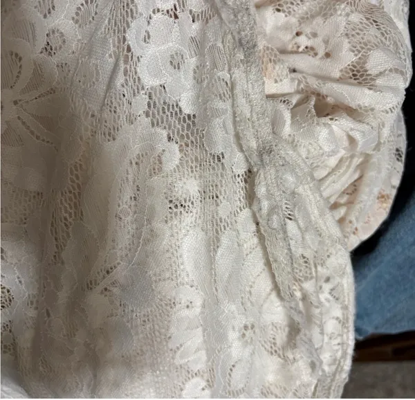 Chic Long Sleeve Lace Dress in White Size M - Image 3