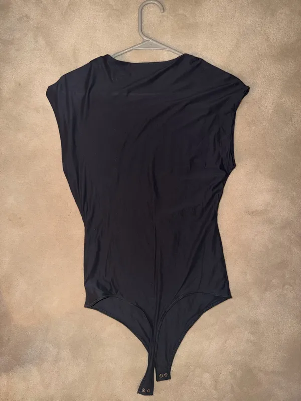 Abercrombie Black Cold Shoulder Bodysuit M - Image 3