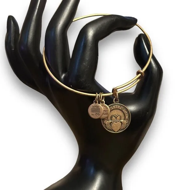 Alex and Ani Claddagh charm bangle bracelet - Image 3