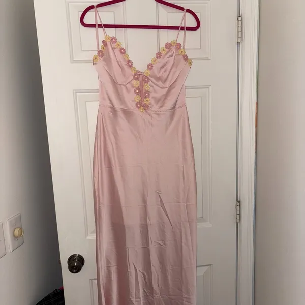 Selfie Leslie Pink Midi Dress Size L - Image 3