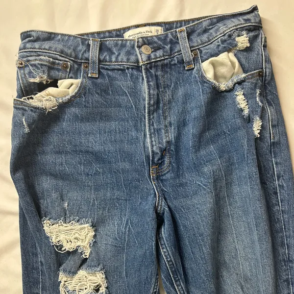 Abercrombie Curve Love High Rise Mom Jeans 29 8R Distressed - Image 2