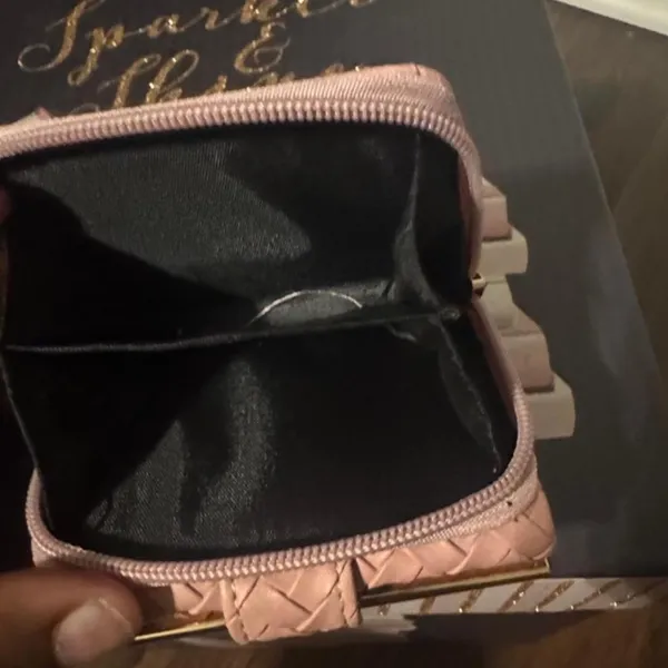 Pink woven leather wallet with - Image 3