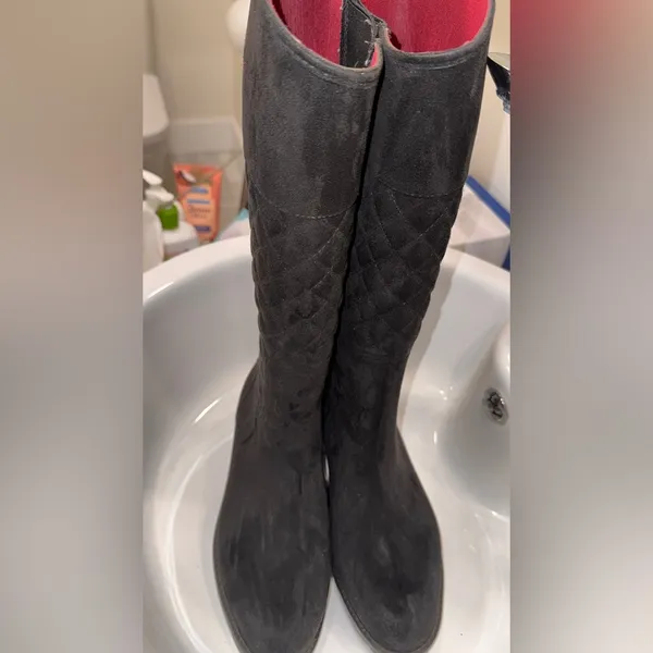 Tommy Hilfiger Babette Black Quilted Tall Knee-High Riding / Rain Boots – Size 8 - Image 8