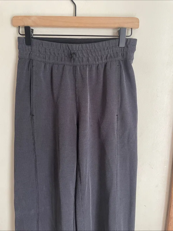 Lululemon Ribbed Softstreme Mid-Rise Pant Black - Image 5