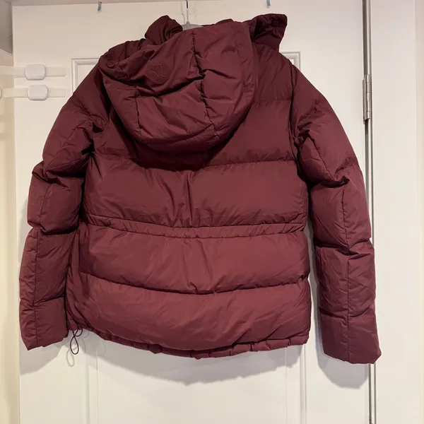 Lululemon Wunder Puff Jacket Garnet Deep Luxe Women's Size 2 600 Fill - Image 4