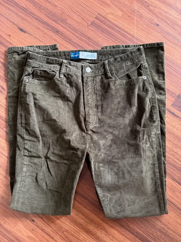 Old Navy New High-Waisted Corduroy Boot-Cut Pants - Image 3